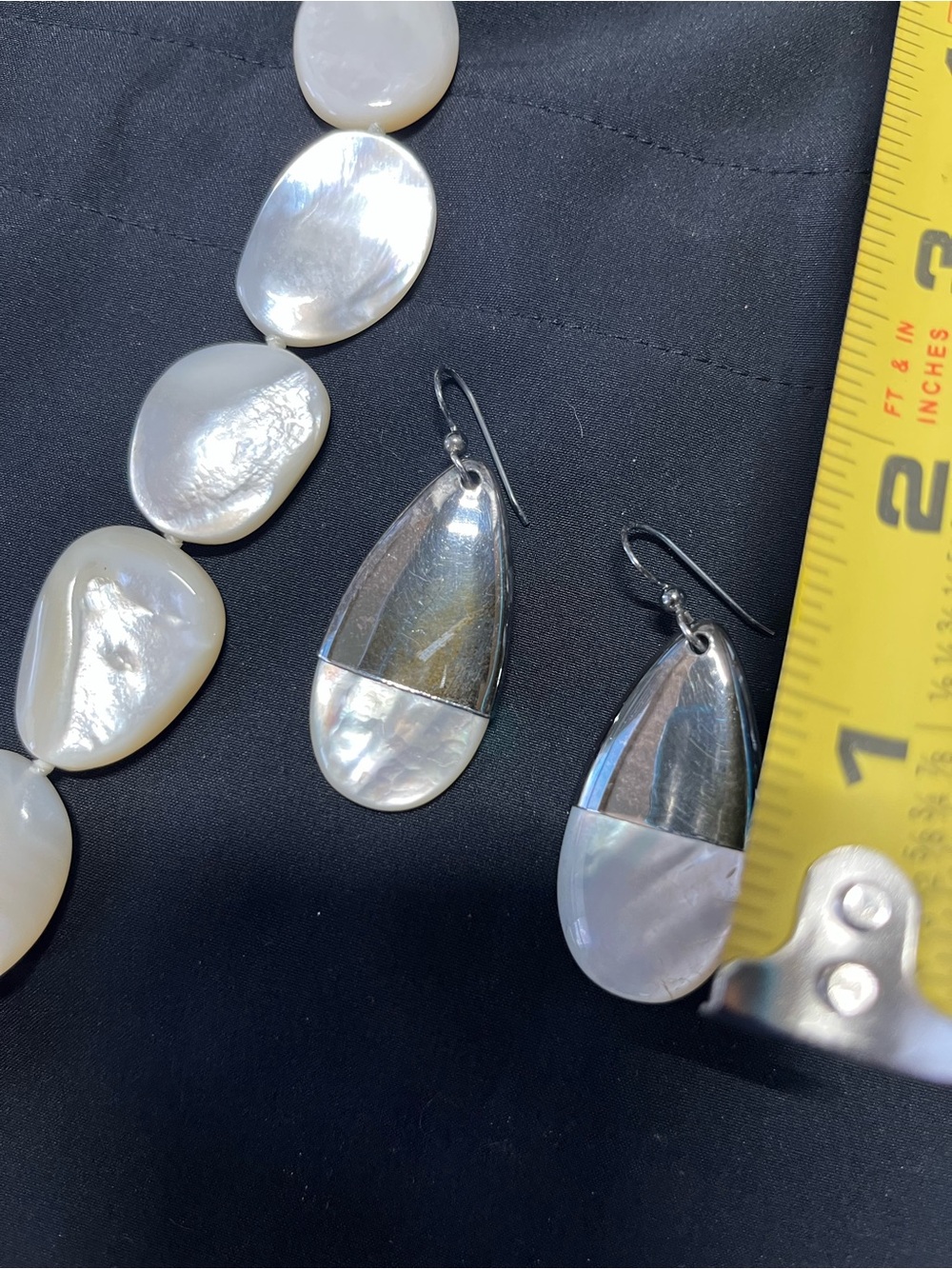 Simon Sebbag White Mother-of-Pearl Disc Pendant Necklace with Matching Earrings - Picture 5 of 6
